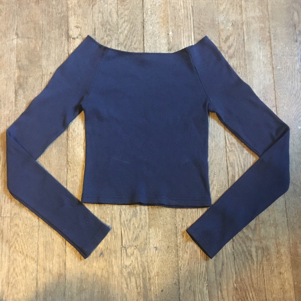 Brandy Melville Shoulder Top